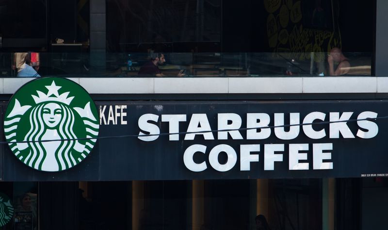 매출 부진이라서 직원 줄인 미국 스타벅스, 식재료 무더기로 버렸다