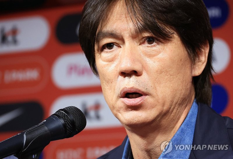 질문에 답하는 홍명보 축구대표팀 감독 (출처=연합뉴스)