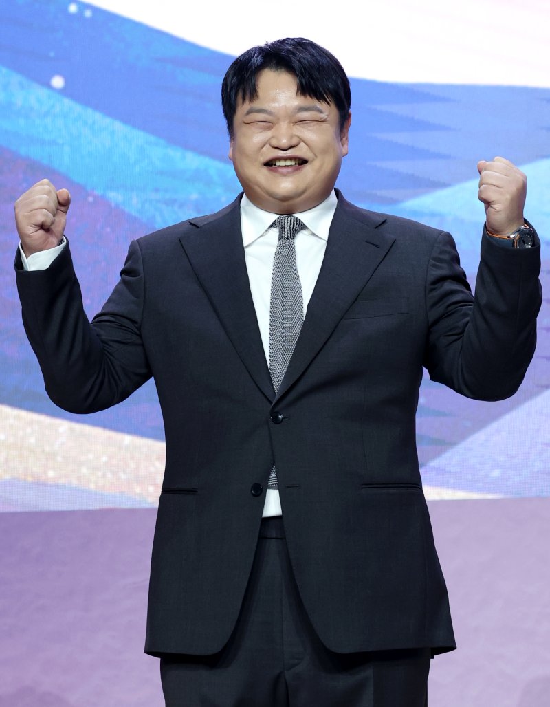 '지니' 김우빈♥'사패' 수지, 9년만에 로코…'다 이루어질지니' (종합)