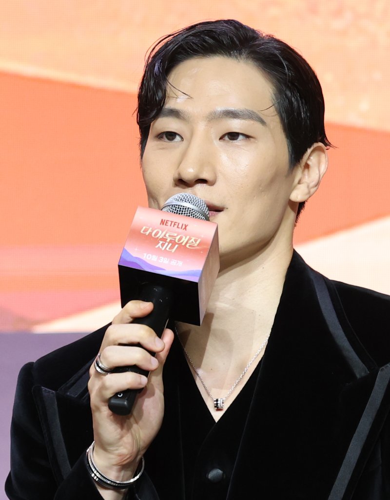 '지니' 김우빈♥'사패' 수지, 9년만에 로코…'다 이루어질지니' (종합)