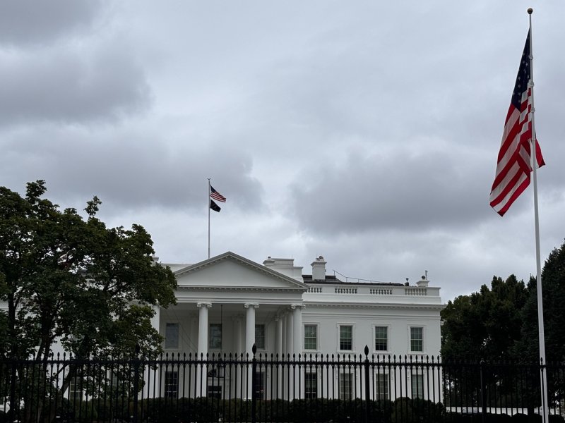 [워싱턴=뉴시스] 지난달 21일(현지 시간) 미국 워싱턴DC 백악관 위에 먹구름이 드리워 있다. 2025.09.29.
