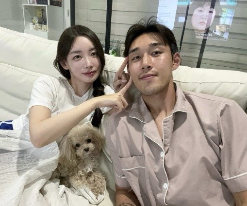 곽민선♥송민규 커플 사진 첫 공개 제발 악플 자제해주세요[N샷]