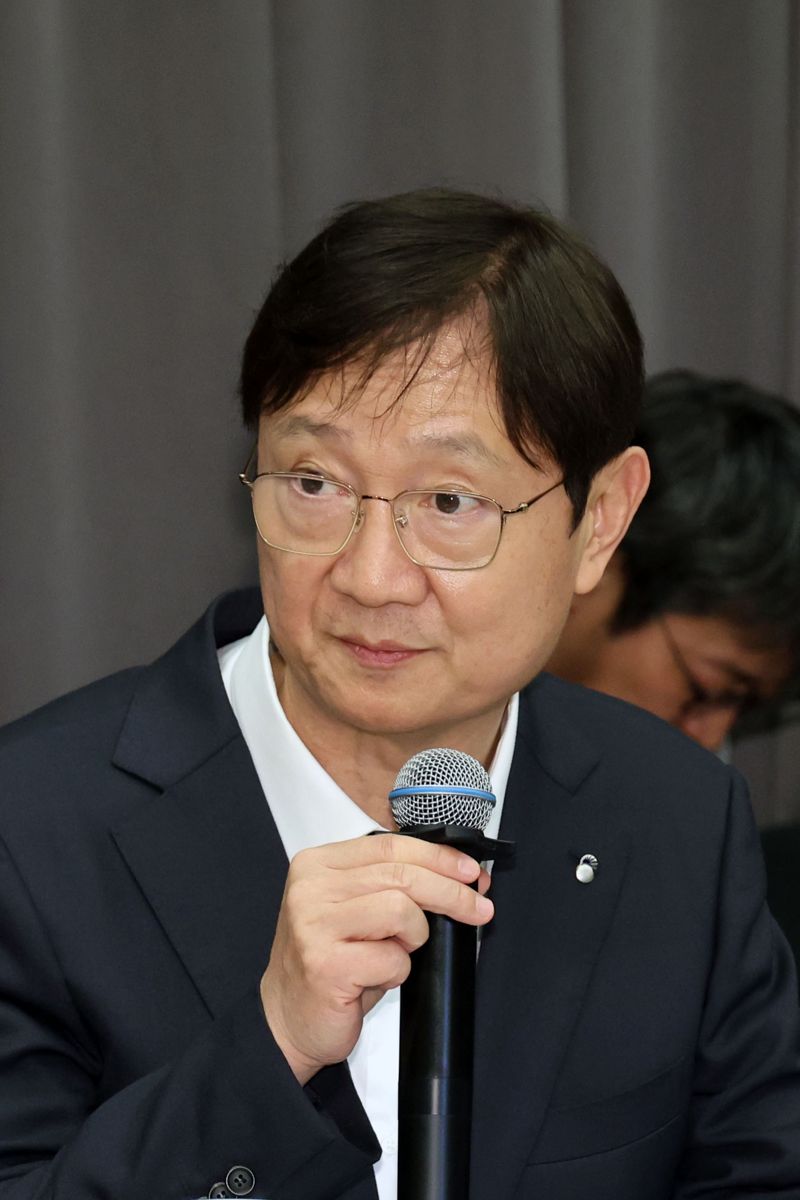 금융감독원장-가상자산사업자 CEO 간담회가 30일 오후 서울 서초구 드림플러스에서 열려 이찬진 금융감독원장이 발언을 하고 있다. 사진=서동일 기자