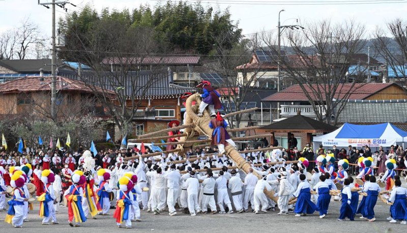 [광주=뉴시스] 광주 남구 고싸움놀이. (사진=광주 남구 제공) 2025.09.30. photo@newsis.com *재판매 및 DB 금지