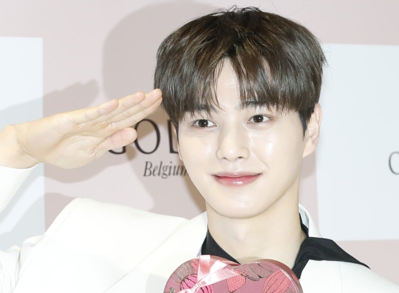 송강, 돌아온다…1일 만기 전역→복귀작 준비