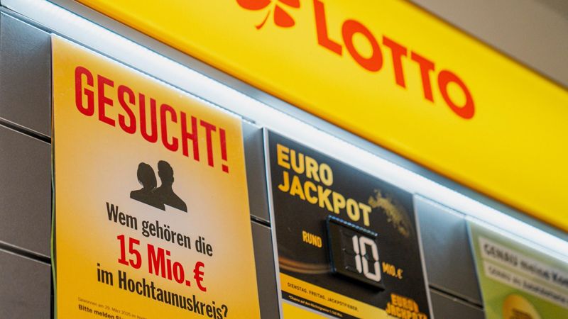 멍청하다 욕했는데…'252억 당첨 복권' 반 년만에 발견한 곳이