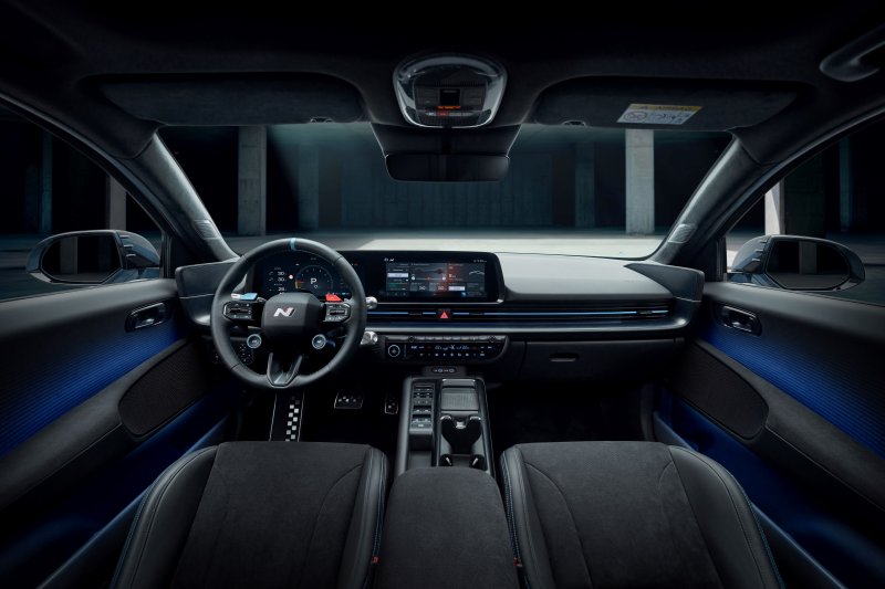 현대차가 1일부터 판매를 시작한 고성능 전기 세단 아이오닉 6 N 내부. 사진=현대차 제공