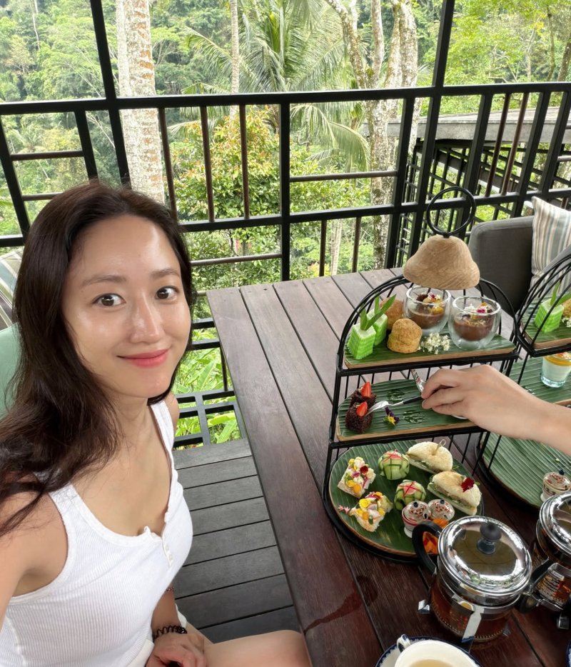 전혜빈, 발리서 아들과 함박웃음 "셋이 돼 다시 온 이곳"