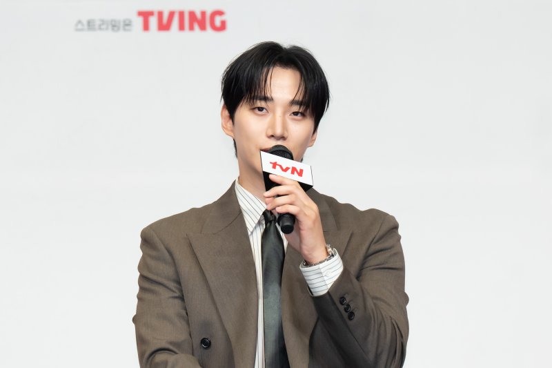 "흥행 욕심나" IMF 소환한 '태풍상사'…이준호, '폭군' 기세 잇는 자신감(종합)