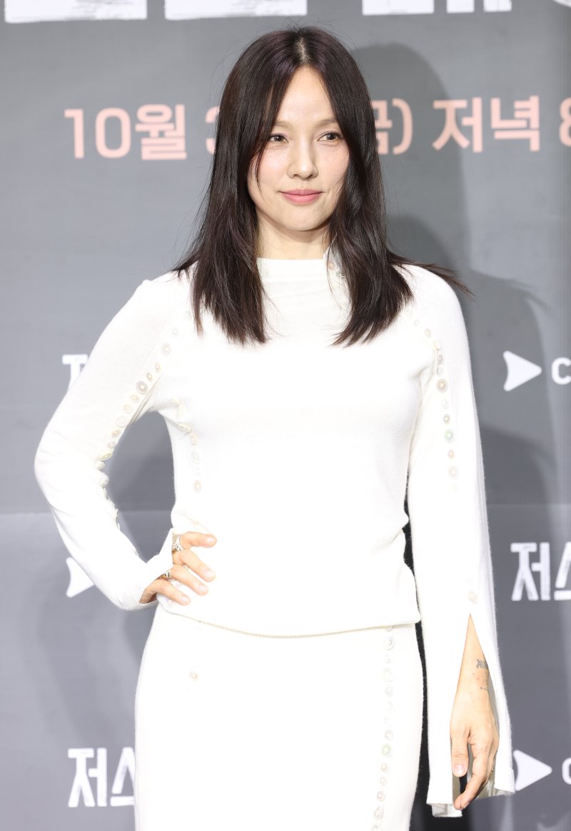 가수 메이저 바카라사이트가 1일 서울 광진구 풀만 앰버서더 서울 이스트폴에서 열린 쿠팡플레이 '저스트 메이크업' 제작발표회에 참석해 포즈를 취하고 있다. '저스트 메이크업'은 대한민국을 넘어 세계적으로 K-뷰티를 대표하는 메이크업 아티스트들이 자신만의 색깔로 치열하게 맞붙는 초대형 메이크업 서바이벌 프로그램으로 이효리가 MC를 맡았다. 2025.10.1/메이저 바카라사이트1 ⓒ News1 권현진 기자