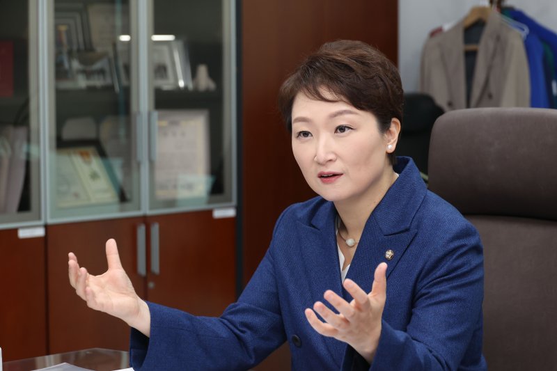 이언주 더불어민주당 사설 바카라이 1일 국회 의원회관에서 파이낸셜뉴스와 인터뷰를 사설 바카라 있다. 사진=서동일 기자