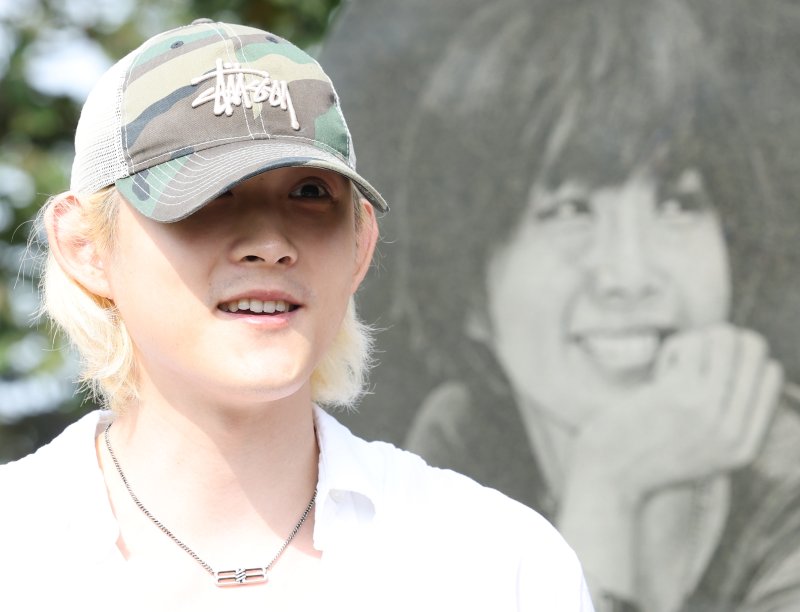 [뉴스1 ★]“항상 보고 싶어”…故 최진실 17주기, 아들 최환희 뭉클한 고백