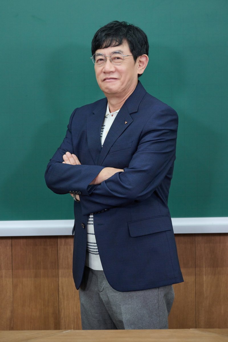 이경규 '개훌륭' 사관학교 개교 "폭력·학대 전혀 없어"