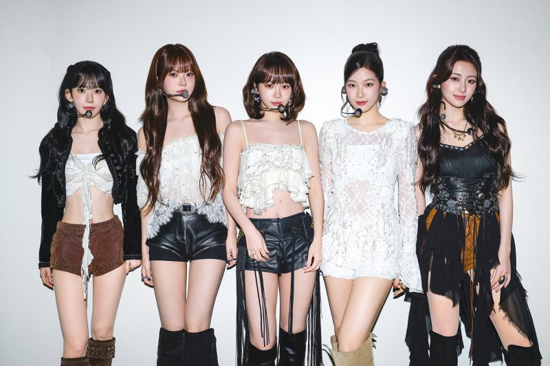 트와이스부터 하츠투하트까지…10월은 걸그룹 대전