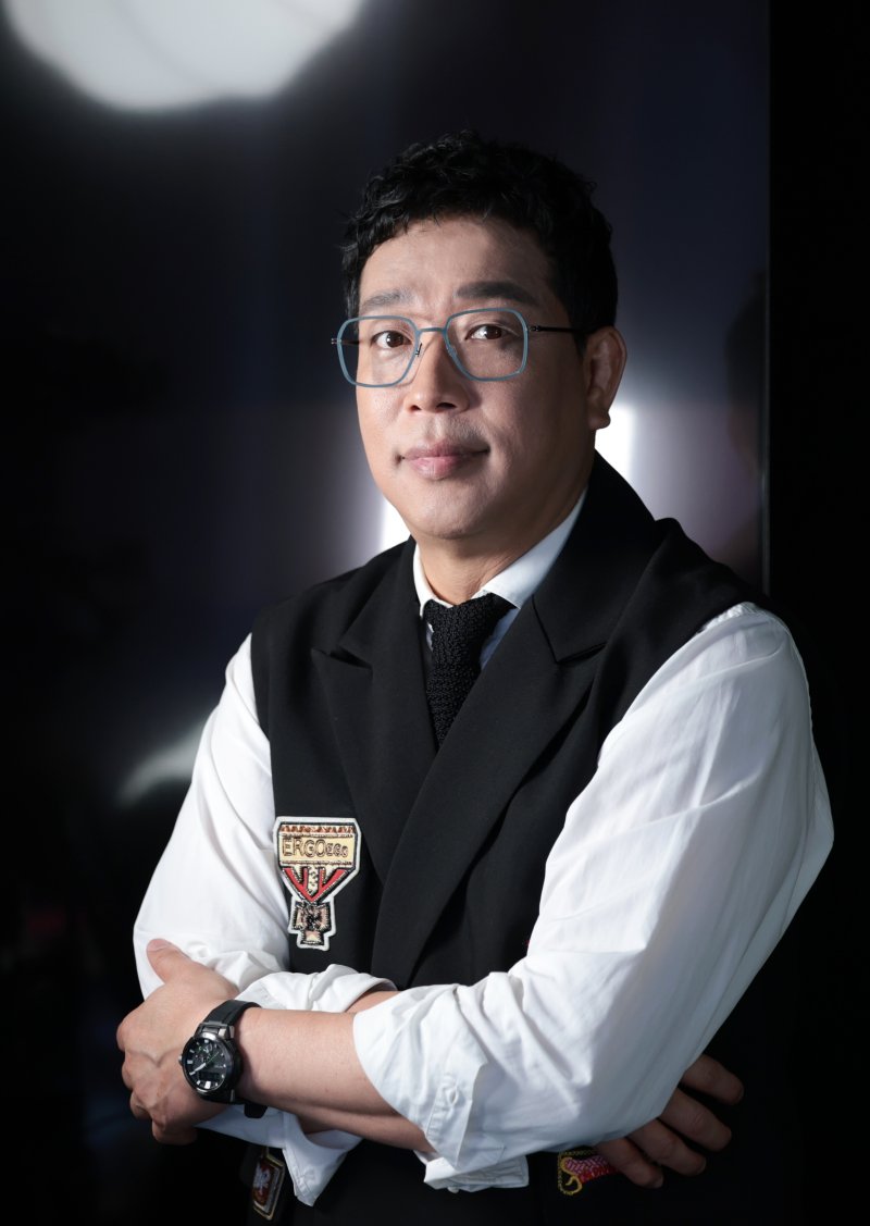 [뉴스1 ★]강병규 ‘더 크루’ 녹화 현장 공개…대본부터 리허설까지 꼼꼼하게