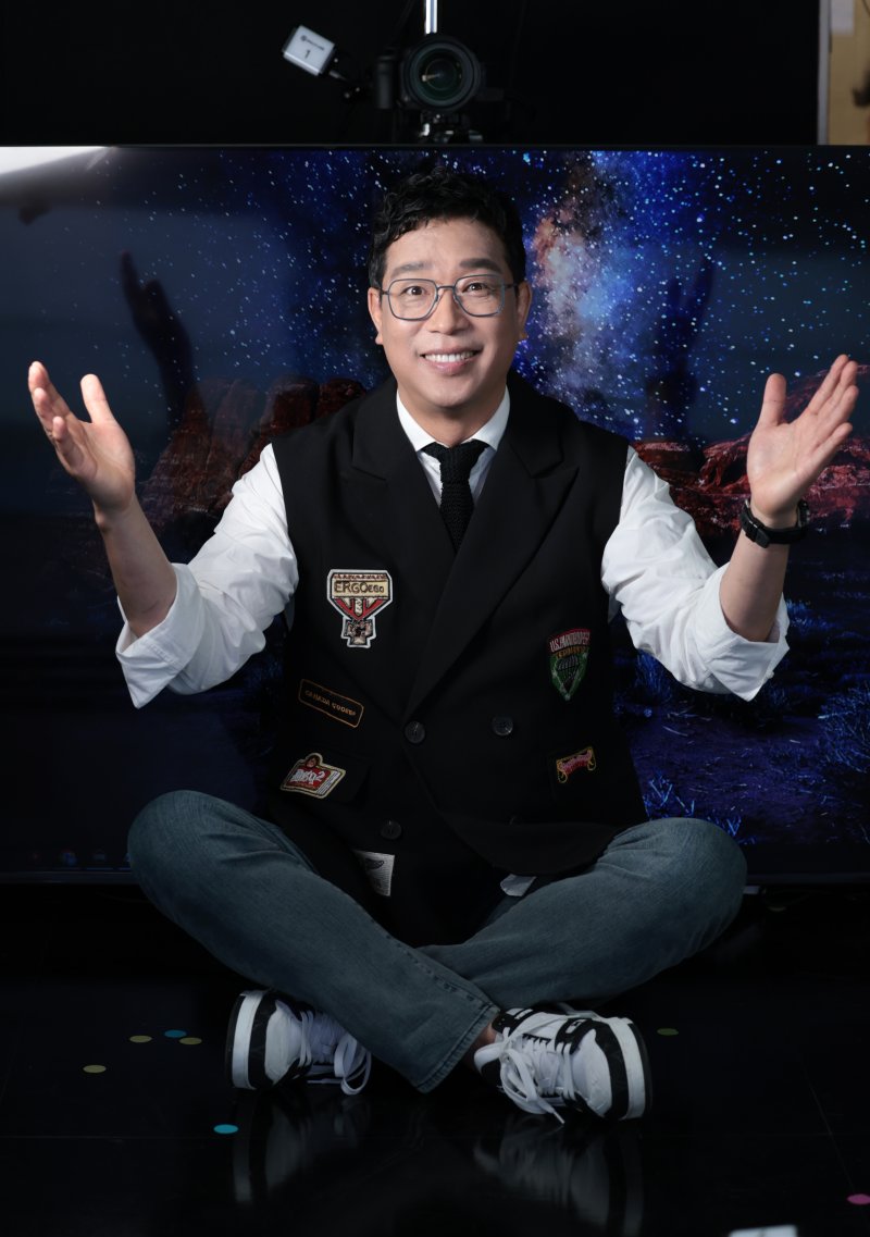 [뉴스1 ★]강병규 ‘더 크루’ 녹화 현장 공개…대본부터 리허설까지 꼼꼼하게