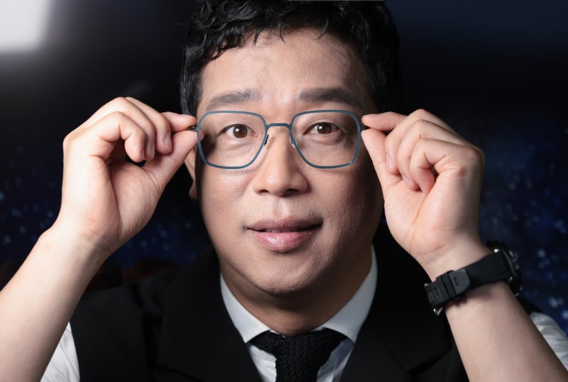 [뉴스1 ★]강병규 ‘더 크루’ 녹화 현장 공개…대본부터 리허설까지 꼼꼼하게