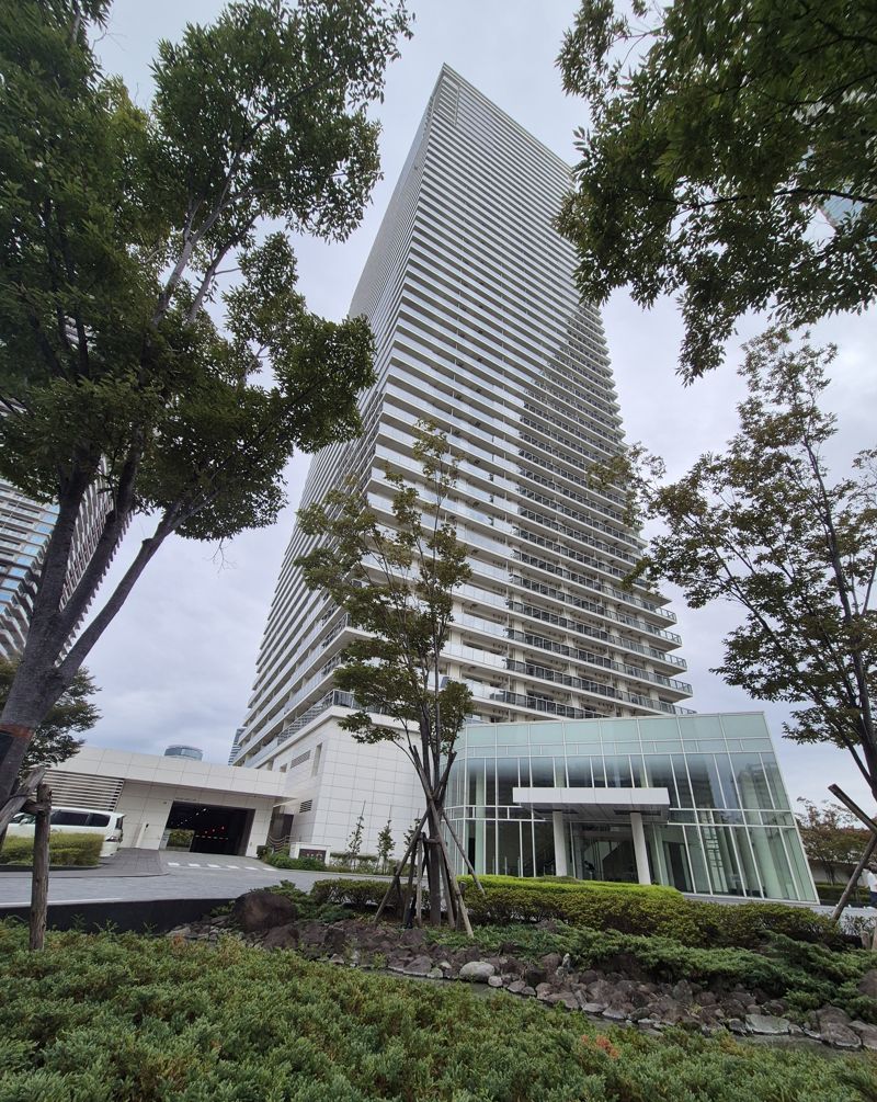 일본 도쿄의 타워맨션인 '더 파크하우스 하루미 타워즈 티아로 레지던스' 전경. 사진=전민경 기자