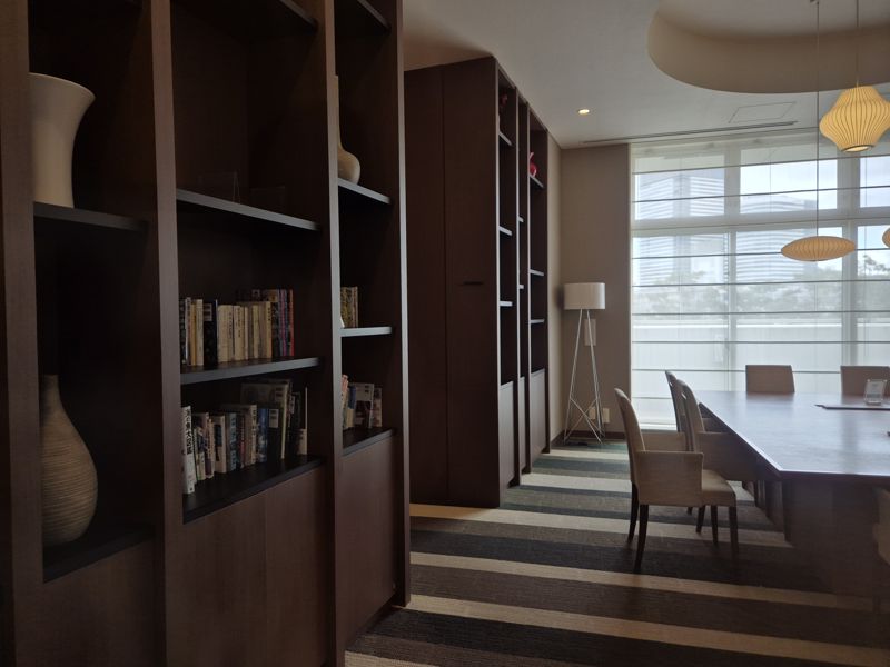 '더 파크하우스 하루미 타워즈 티아로 레지던스' 2층 커뮤니티시설 중 도서관 내부. 사진=전민경 기자