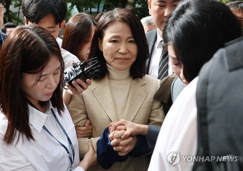 이진숙 전 방통위원장, 체포적부심사 출석 (출처=연합뉴스)