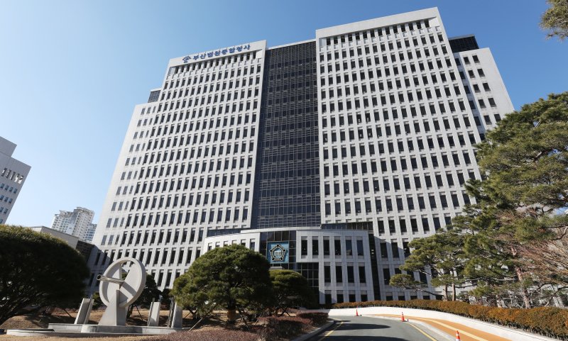 무면허 쑥뜸 시술로 3도 화상 입힌 60대의 최후