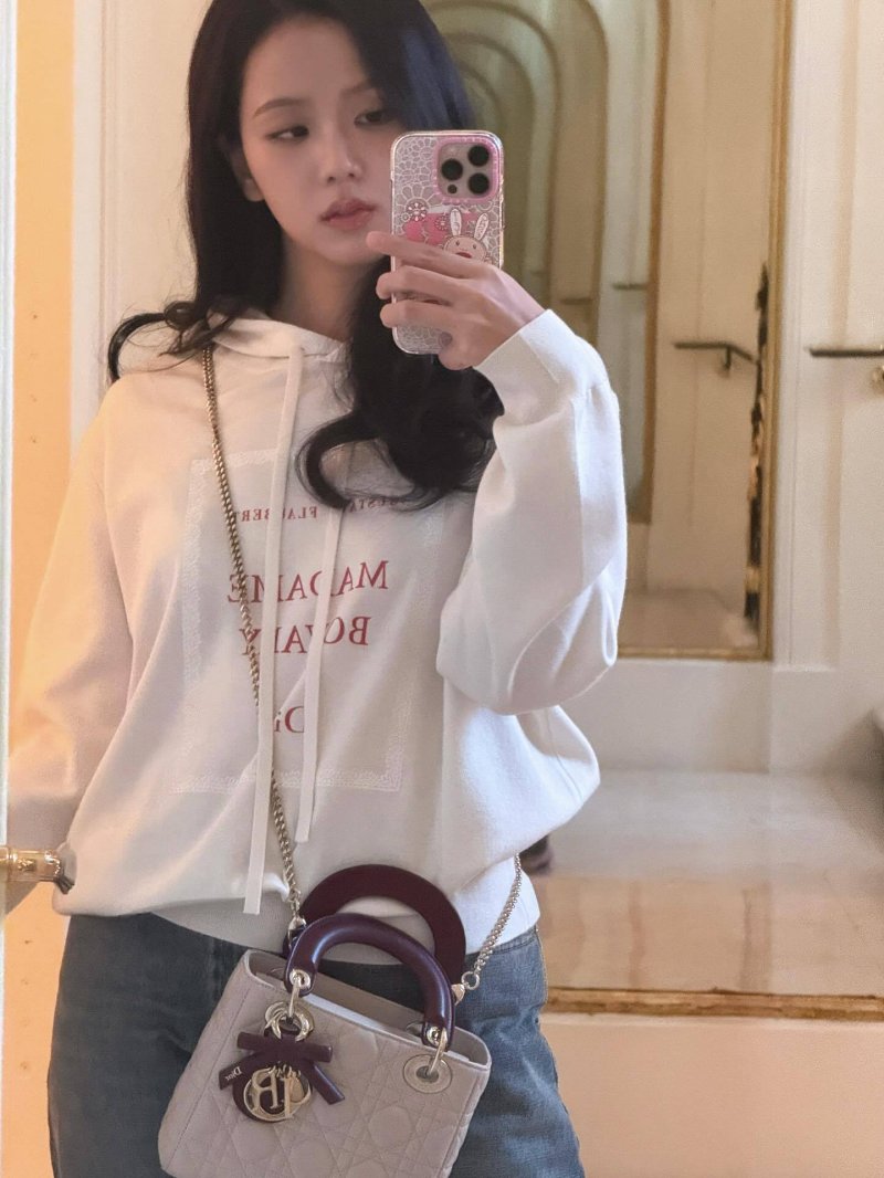 블랙핑크 지수, 파리에서도 빛나는 미모…시크 비주얼 [N샷]