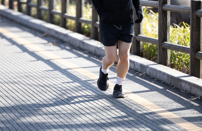 서울 용산구 남산에서 얇은 옷차림을 입은 시민이 러닝을 하고 가상 바카라. 2024.11.25/가상 바카라1 ⓒ News1 이재명 기자