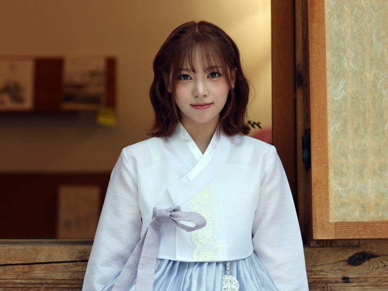 리센느 "'명곡 맛집' 수식어 뿌듯…이 정도 반응 상상 못해" [한복인터뷰]①