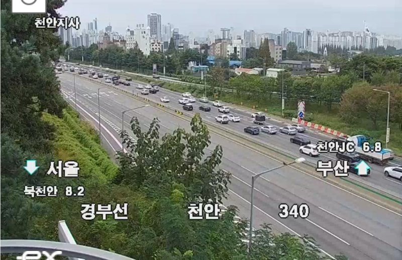 부산 방향 경부고속도로 천안 인근 한국도로공사 씨씨티브 /뉴스1