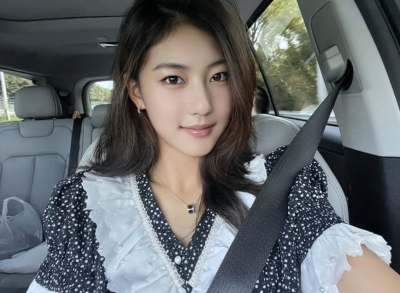 18세 송지아, 화장하니 사람이 달라졌네 한층 성숙 [N샷]