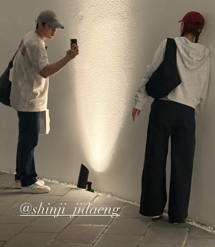 "신지♥문원 너무 예쁜 부부" 내년 결혼 앞두고 여행…달달 투샷