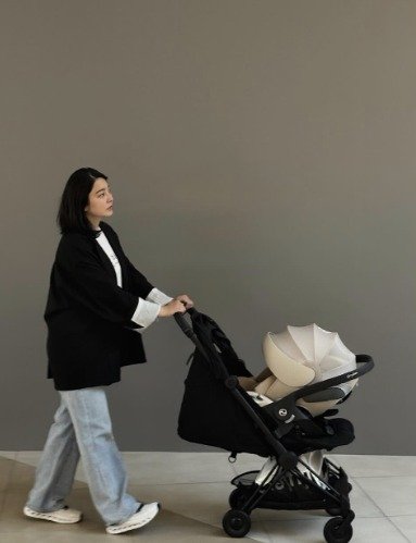 유모차 끄는 박세영♥아기 안은 곽정욱…딸과 함께 '첫 추석'[N샷]