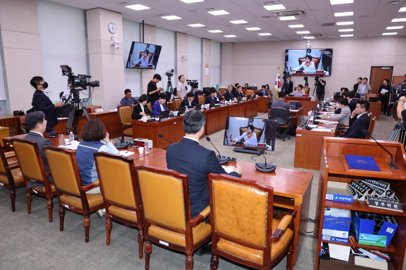 30일 서울 여의도 국회 법제사법위원회에서 조희대 대법원장 대선개입 의혹 관련 긴급현안 청문회가 열리고 있다. 2025.9.30/뉴스1 ⓒ News1 신웅수 기자