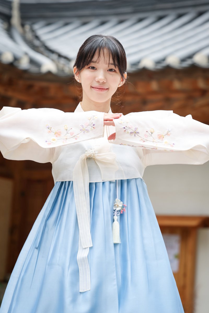 '애마' 이소이, 거친 욕설에 파격 변신…"긍정 평가에 뿌듯" [한복인터뷰]①