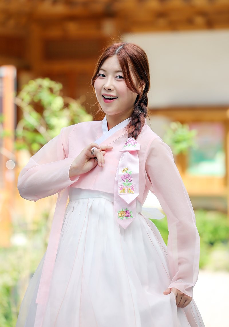 성민지 "'아침마당' 도전 꿈의 무대 5승, 가수 인생 터닝포인트" [한복인터뷰]②