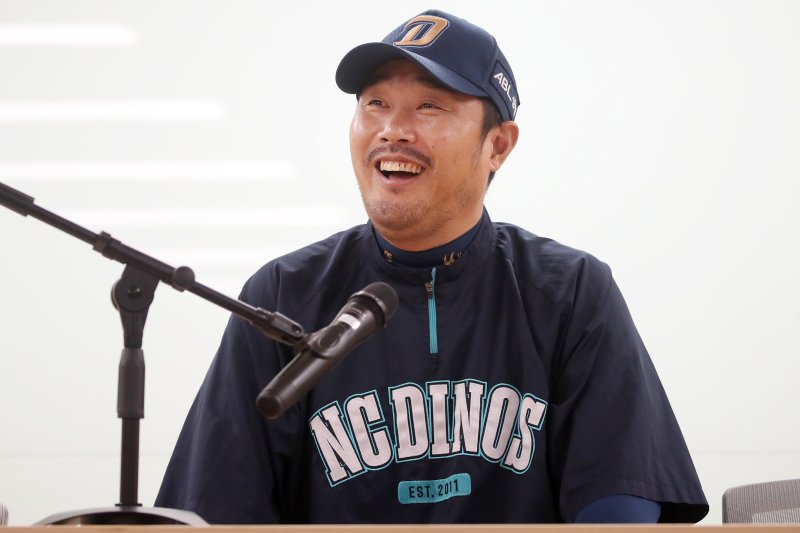 6일 대구 삼성라이온즈파크에서 열리는 프로야구 '2025 신한 SOL뱅크 KBO 리그' 와일드카드 결정전 삼성 라이온즈와 NC 다이노스의 경기를 앞두고 NC 이호준 감독이 각오를 밝히고 있다. 2025.10.6/뉴스1 ⓒ News1 공정식 기자