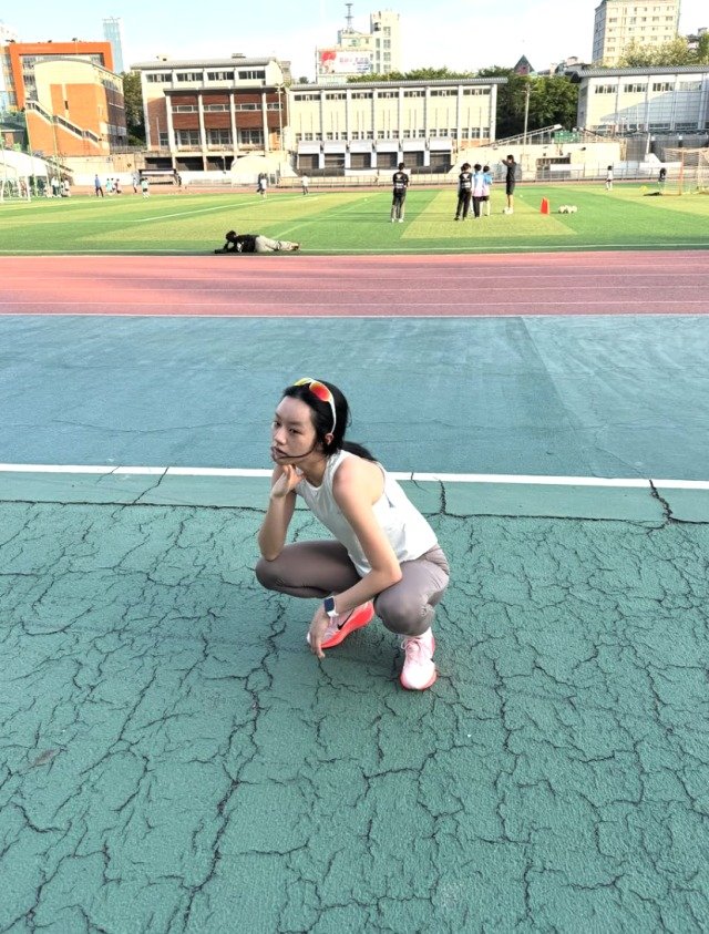 '뷔→다니엘까지' 아이돌도 나와서 달린다…러닝에 빠진 가수들