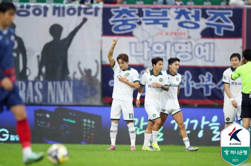 [서울=뉴시스] 프로축구 K리그2 바카라사이트 통장FC 윤재운. (사진=한국프로축구연맹 제공) *재판매 및 DB 금지