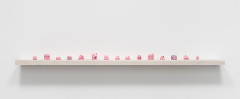 온라인 바카라, Little Pink House, 2025, mixed media, variable dimensions *재판매 및 DB 금지