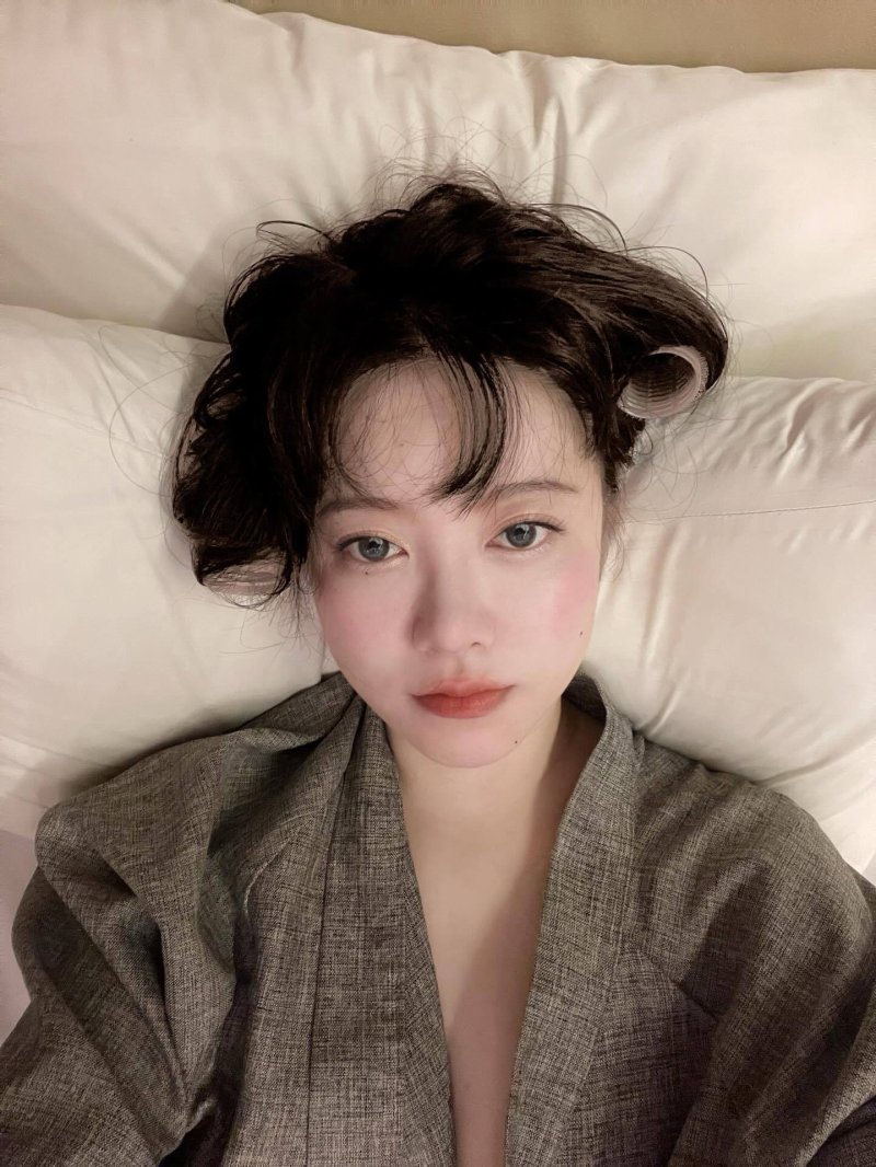 '벤처기업 대표' 구혜선, 특허 낸 헤어롤 셀프 홍보 나섰다