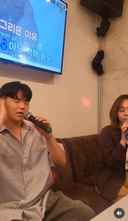 '훌쩍 큰' 윤후, 아빠 윤민수 노래 열창…실력도 제스처도 판박이 [N샷] 