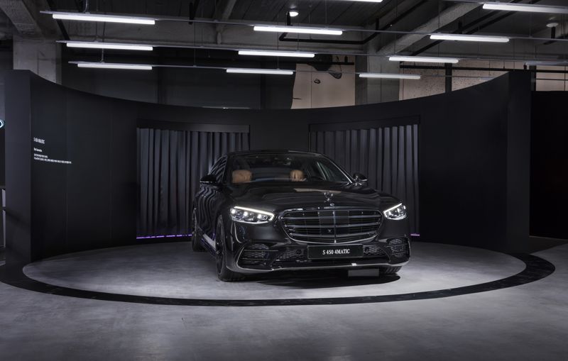 메르세데스-벤츠코리아는 '나이트 에디션' 출시를 기념해 10~19일 서울 이태원 '모드127'에서 브랜드 팝업 '스튜디오 블랙'을 오픈한다. 사진=메르세데스-벤츠코리아 제공