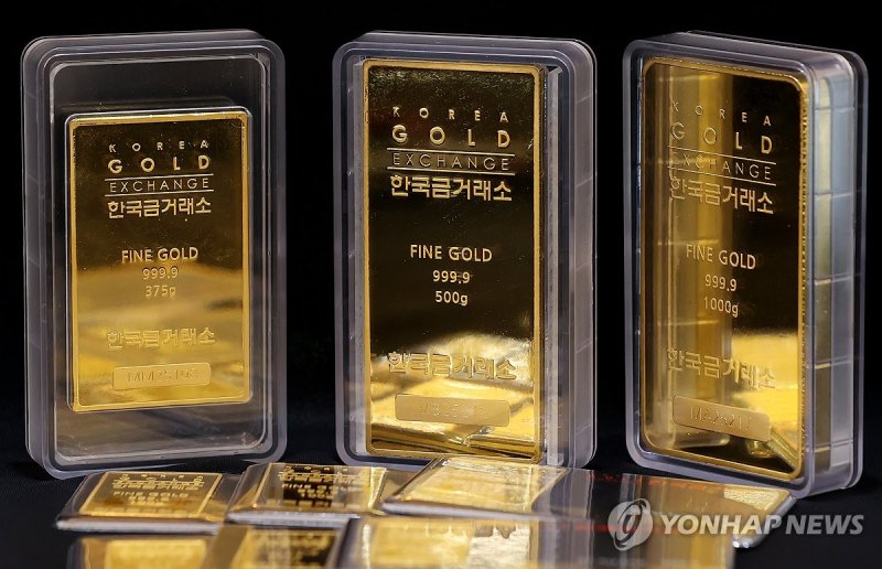 한국금거래소에 진열된 골드바 제품. 사진=연합뉴스