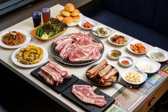 무제한 고기와 생맥주로 승부…명륜진사갈비, 소비자 만족도 강화