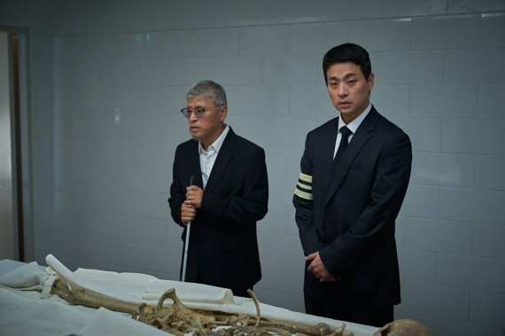 [이조로 변호사의 무비:로(LAW)] ‘얼굴’의 공소시효