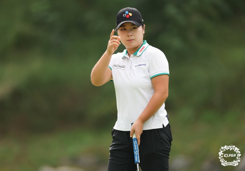지난 11일 경기도 용인 88컨트리클럽에서 열린 K-푸드 놀부·화미 마스터즈 2라운드에서 경기를 펼치고 있다. KLPGA 제공