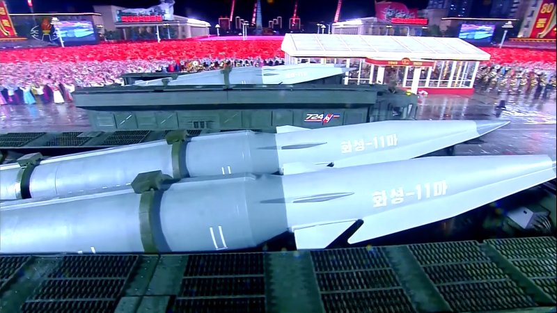 북한 노동당 창건 80주년 경축 열병식이 지난 10일 평양 김일성광장에서 진행됐다고 조선중앙TV가 11일 보도했다. 조선중앙TV 캡처