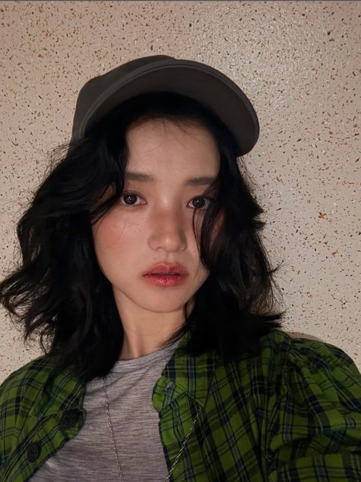 김태리, 물 오른 미모…앵두 같은 입술 인형 비주얼 [N샷]