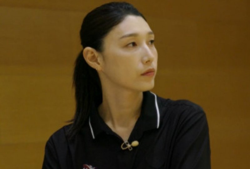 "절대 질수없다"…'신인감독 김연경', 일본 최강 고교팀과 배구 한일전