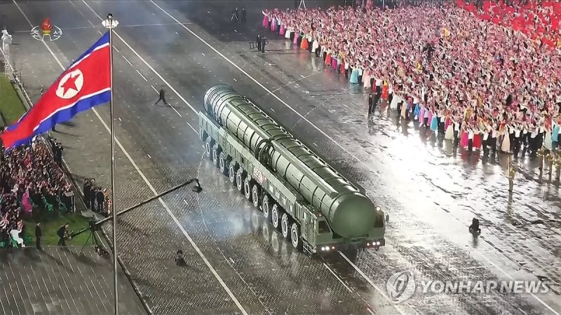 북한 노동당 창건 80주년 경축 열병식.연합뉴스